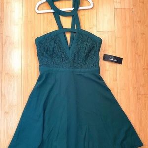 Lulu’s forrest green dress